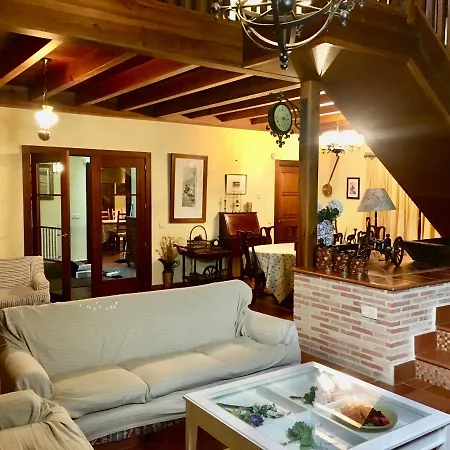 Landhuis Casa Roble *